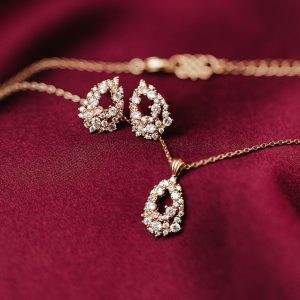 Petite Miss Alice – Crystal (gold) / 2 PCS SET