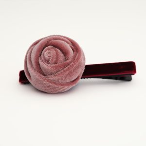 Velvet rose hair pinn – Pink / Amber